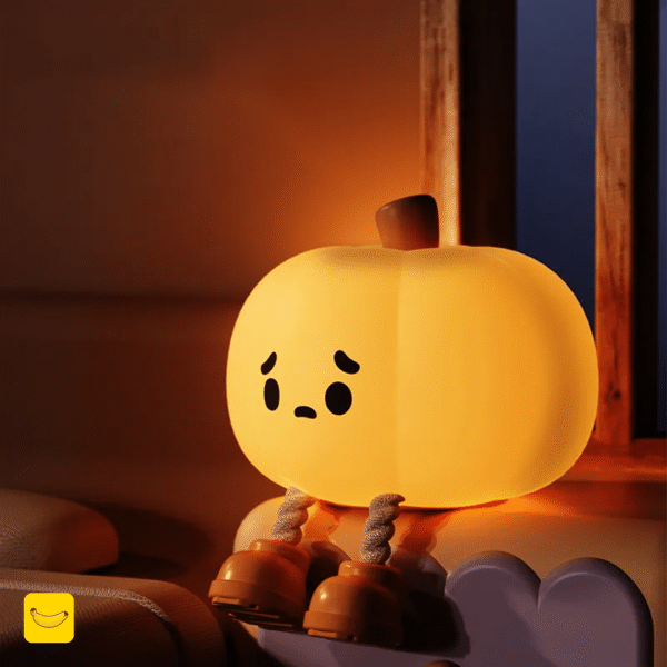 چراغ خواب فانتزی سیلیکونی طرح کدو تنبل غمگین